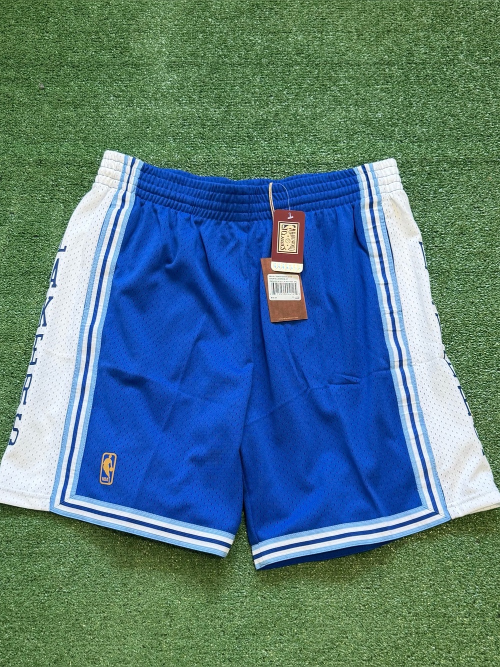 Los Angeles Lakers NBA Mitchell & Ness Alt Blue Swingman Shorts 96-97 Men’s 2XL